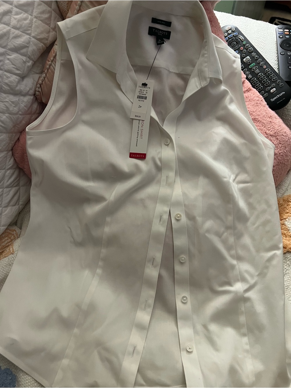 Talbots nwt White Sleeveless Button-Down Shirt Blouse